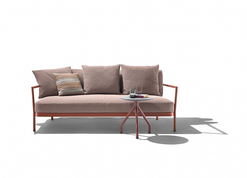 'Camargue' outdoor sofa and 'Academy' side table Flexform