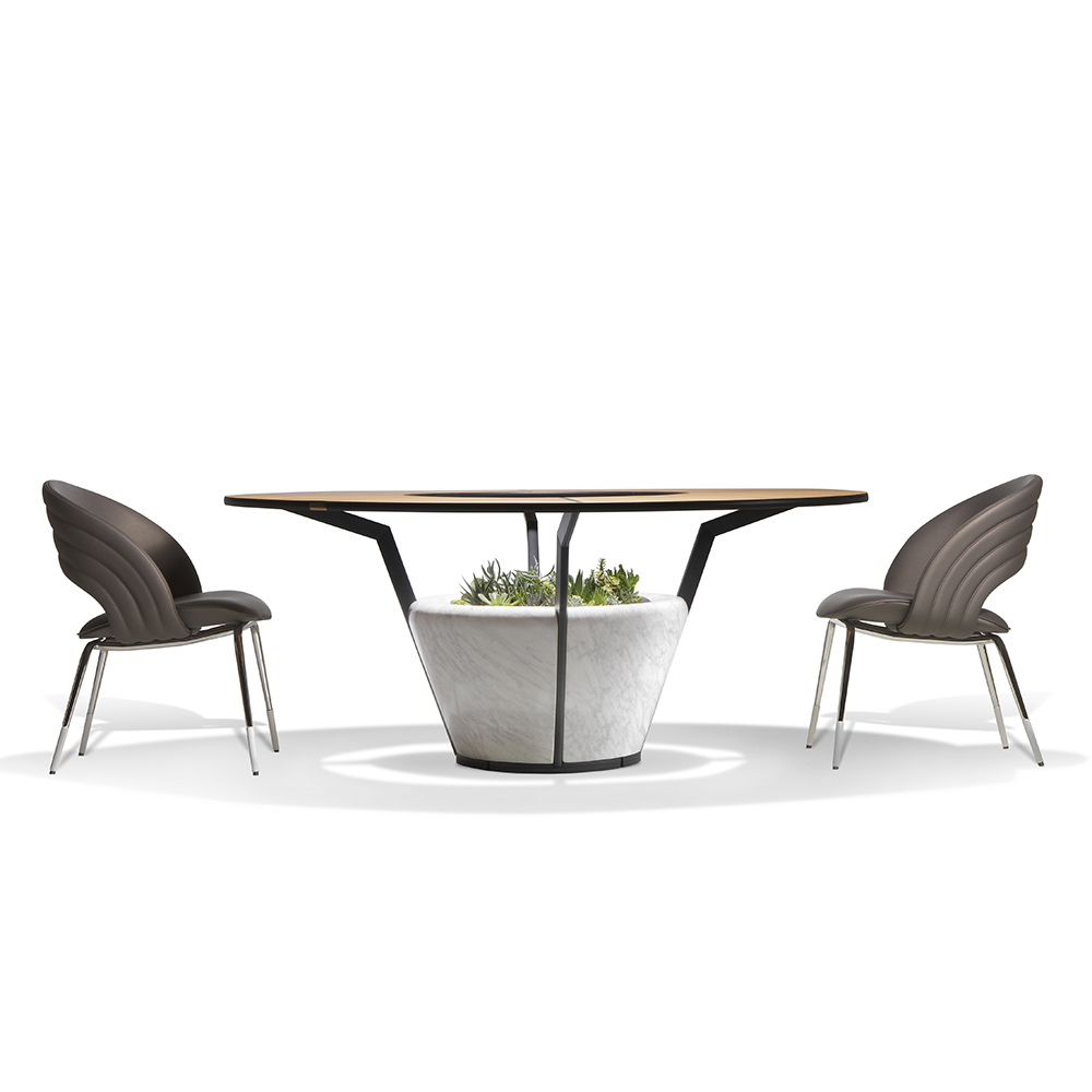 Visionnaire Wing outdoor table