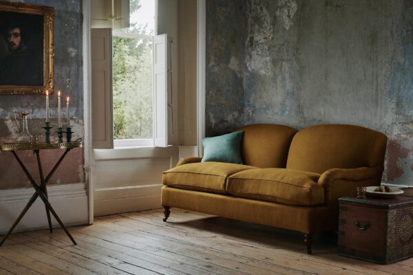 Kingcome's 'Stratford' sofa 